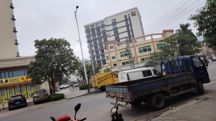 臻诚特价库存尾货家具